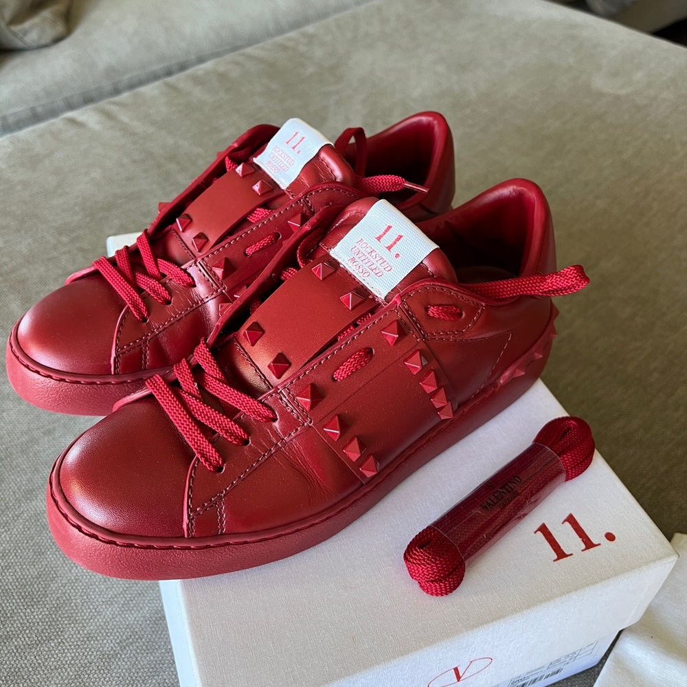 Valentino sneakers size 38.5